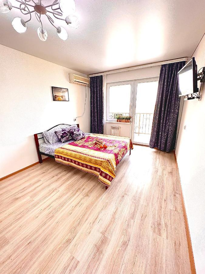 Medinahotelkz, # 70, Вид На Горы, До Арбата 15 Мин Пешком, Halal Alma-Ata Buitenkant foto